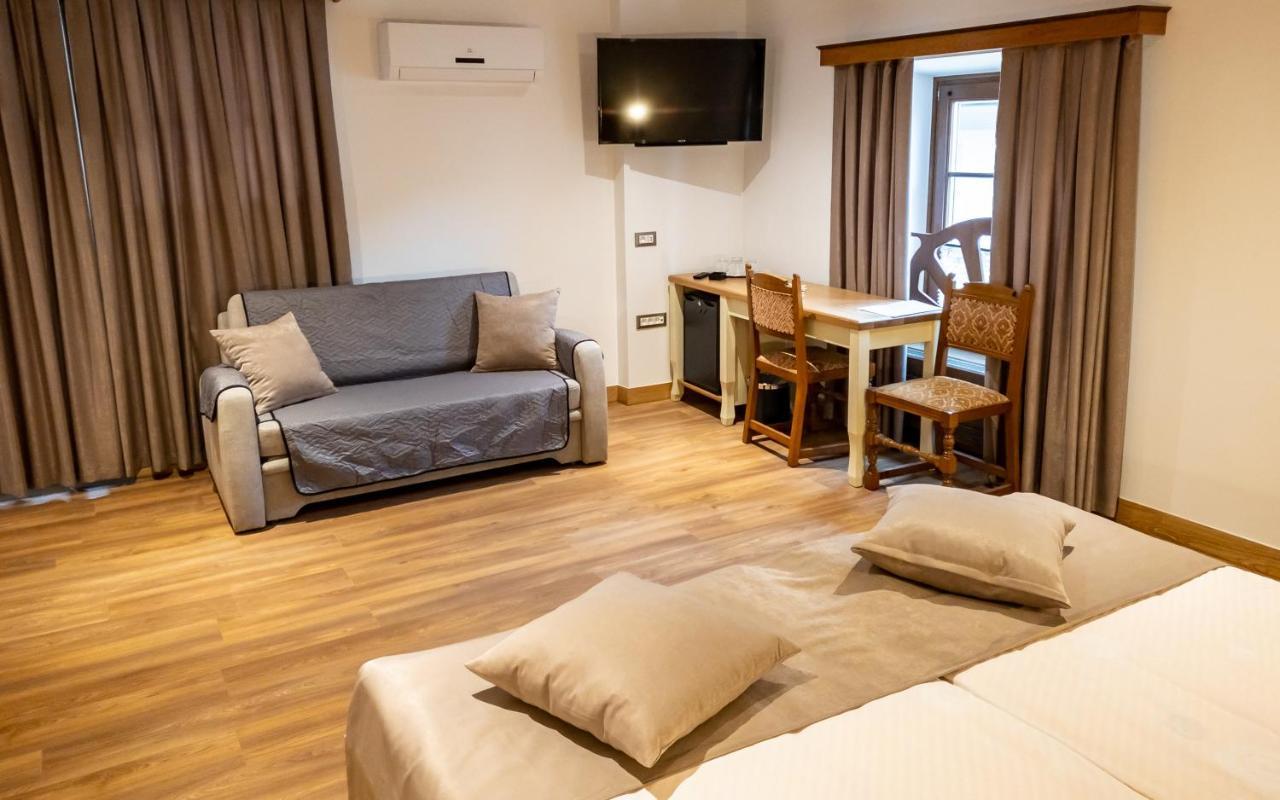 Guest House Pri Cesarju كامنيك المظهر الخارجي الصورة
