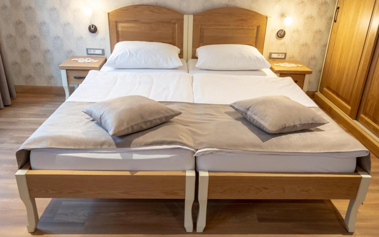 Guest House Pri Cesarju كامنيك المظهر الخارجي الصورة