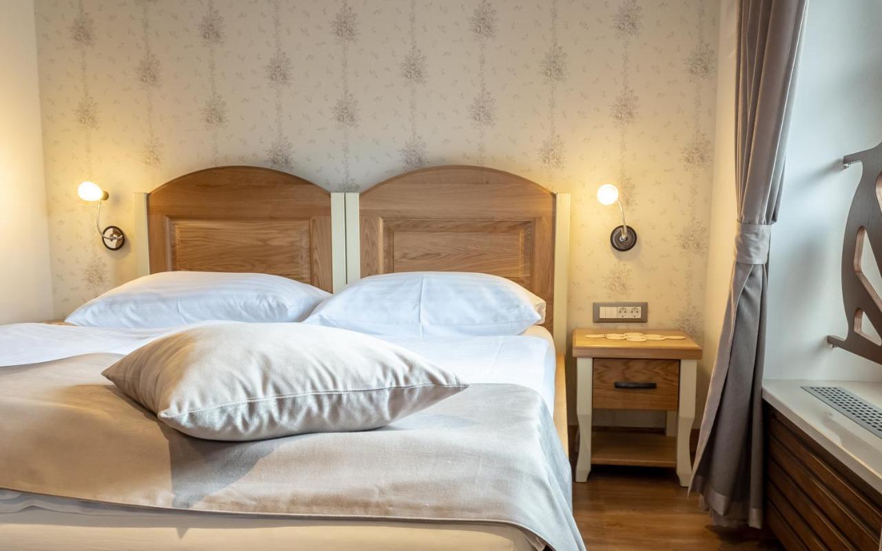 Guest House Pri Cesarju كامنيك المظهر الخارجي الصورة